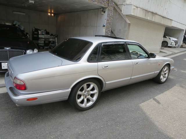 2002 Jaguar XJ – thumbnail 2