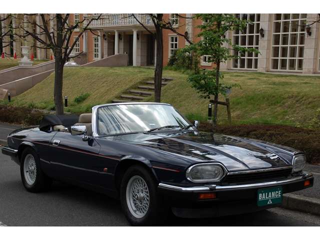1992 Jaguar XJ Series Convertible – thumbnail 2