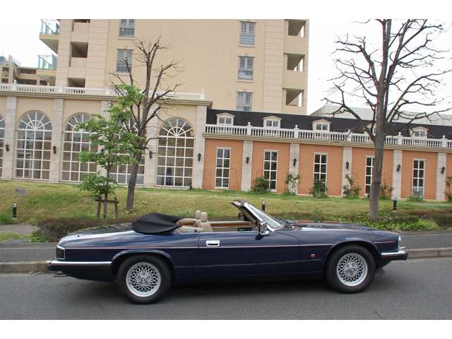 1992 Jaguar XJ Series Convertible – thumbnail 3