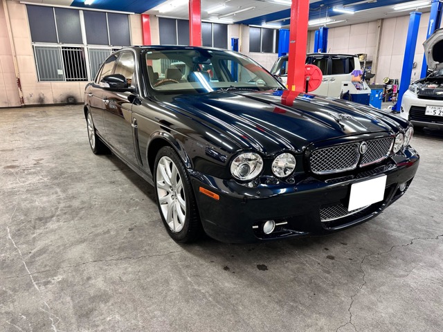 2009 Jaguar XJ