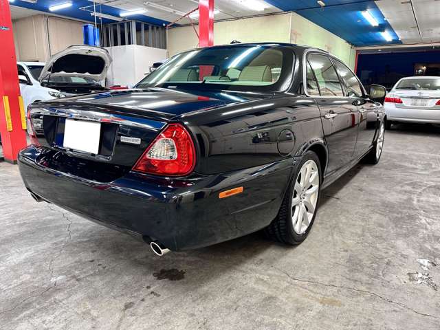 2009 Jaguar XJ – thumbnail 3