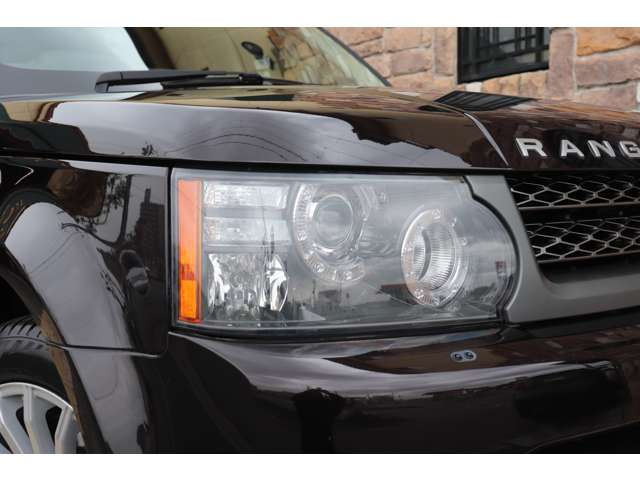 2011 Land Rover Range Rover Sport – thumbnail 4