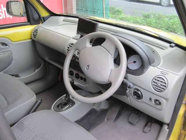 2008 Renault Kangoo – thumbnail 2