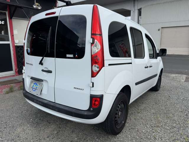 2010 Renault Kangoo – thumbnail 4
