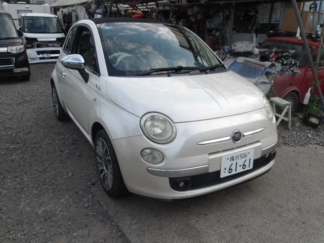 2009 Fiat 500C – thumbnail 3
