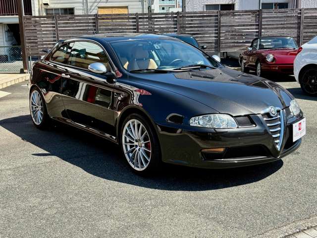 2004 Alfa Romeo GT – thumbnail 3