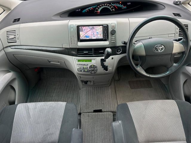2007 Toyota Estima – thumbnail 2