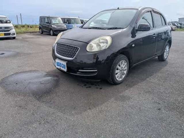 2011 Nissan March – thumbnail 4
