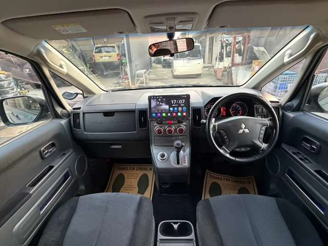 2009 Mitsubishi Delica D:5 – thumbnail 3