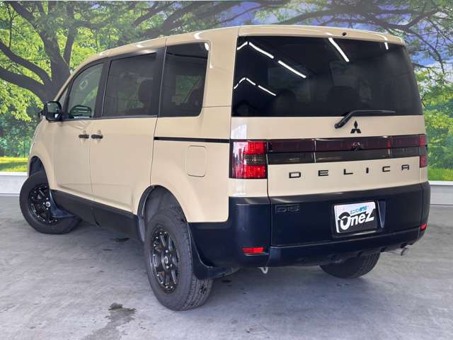 2008 Mitsubishi Delica D:5 – thumbnail 3