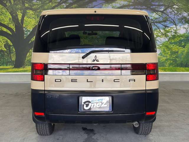 2008 Mitsubishi Delica D:5 – thumbnail 4