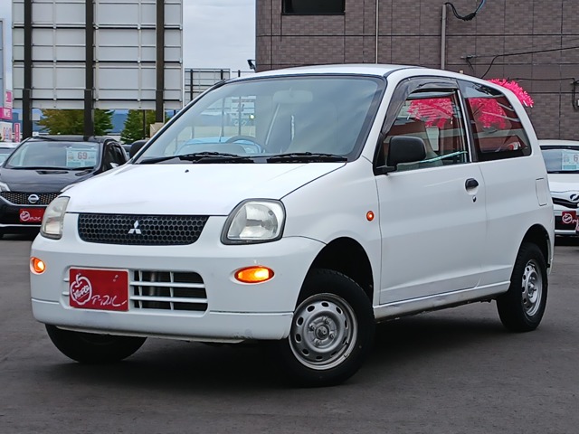 2011 Mitsubishi Minica