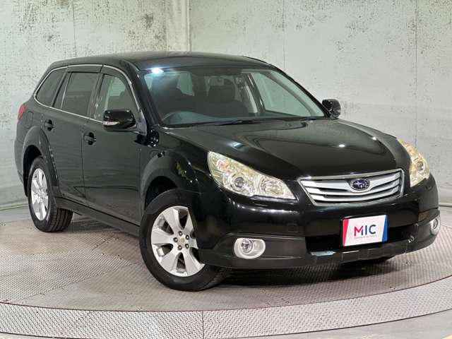 2010 Subaru Legacy Outback – thumbnail 2