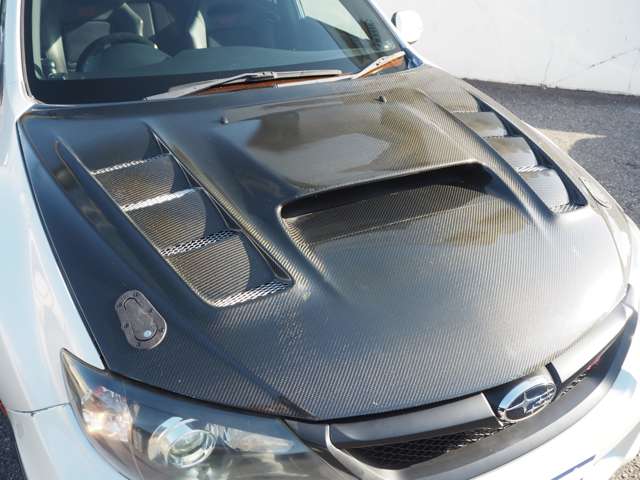 2010 Subaru Impreza STI – thumbnail 3