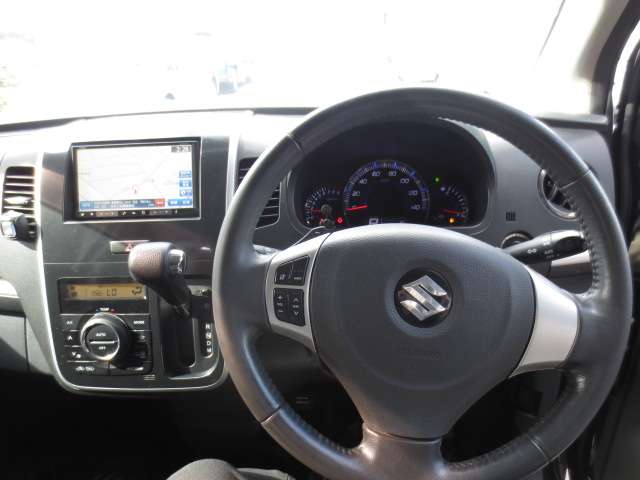 2011 Suzuki Wagon R – thumbnail 4