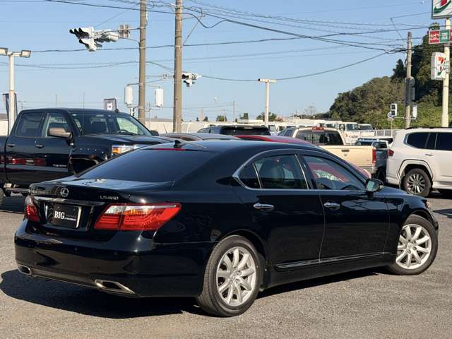 2010 Lexus LS – thumbnail 3
