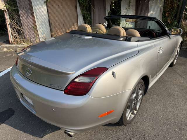 2009 Lexus SC – thumbnail 2