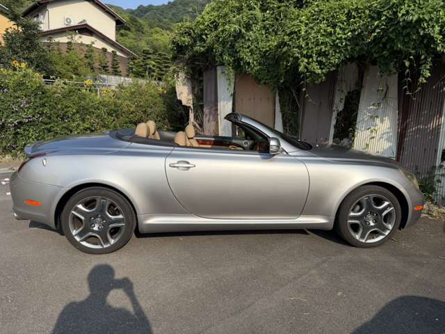 2009 Lexus SC – thumbnail 4