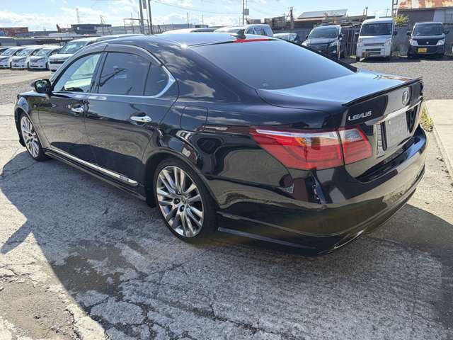 2009 Lexus LS Hybrid – thumbnail 4