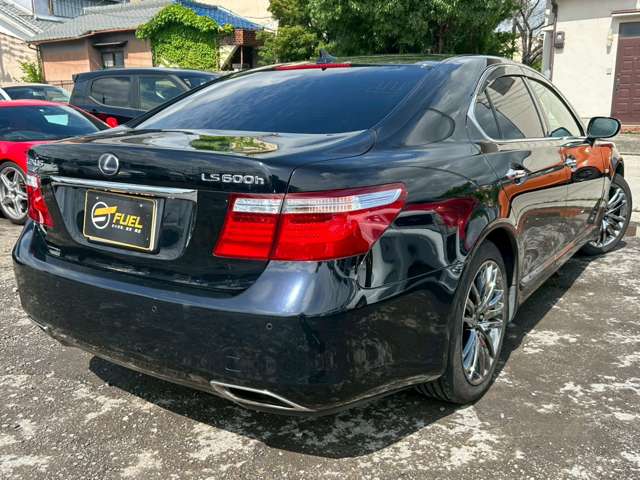 2009 Lexus LS Hybrid – thumbnail 4