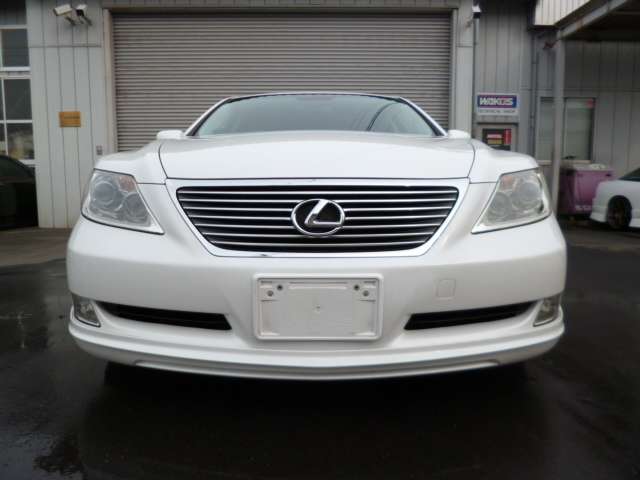 2007 Lexus LS – thumbnail 2
