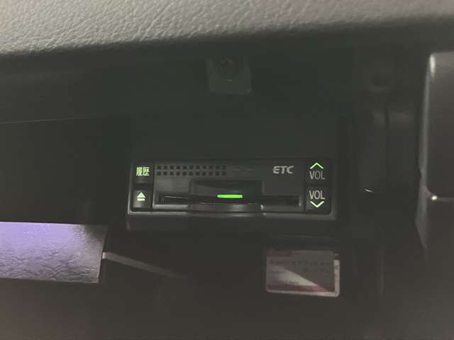 2011 Lexus CT – thumbnail 3