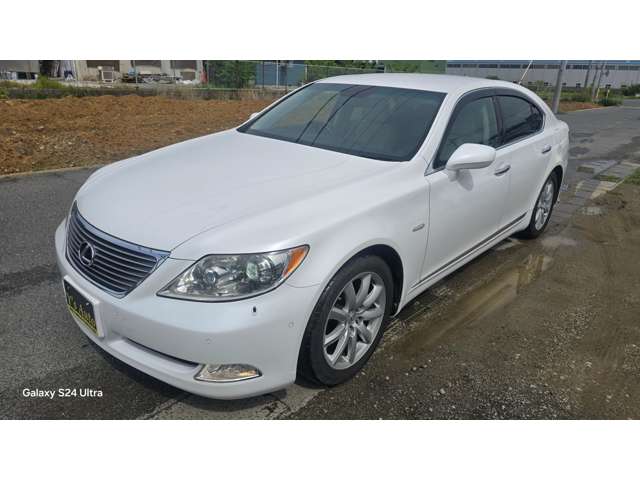 2007 Lexus LS – thumbnail 3