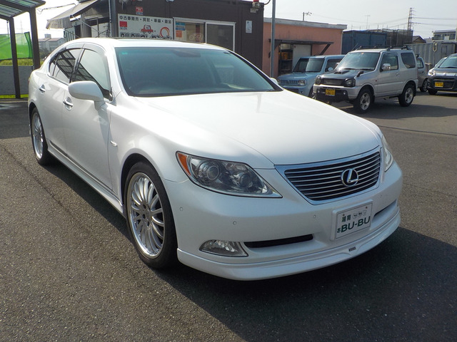 2008 Lexus LS – thumbnail 2