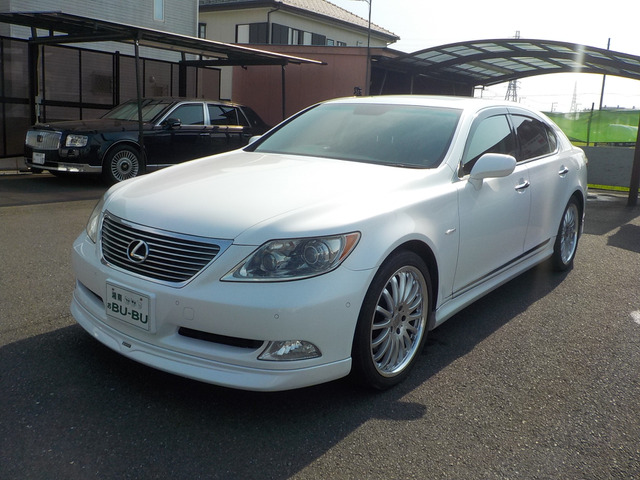 2008 Lexus LS – thumbnail 4