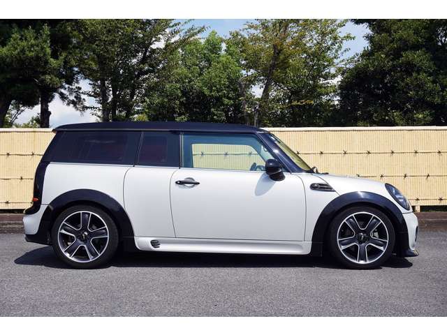 2011 MINI MINI Clubman – thumbnail 4