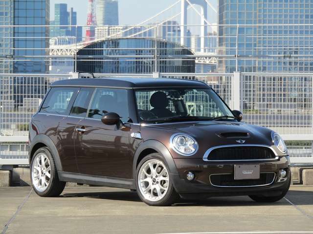 2009 MINI MINI Clubman – thumbnail 2