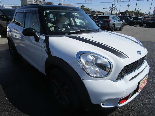 2011 MINI MINI Crossover – thumbnail 2