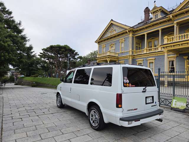 2004 Chevrolet Astro – thumbnail 4