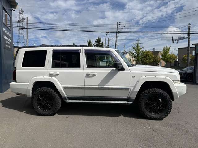 2007 Jeep Commander – thumbnail 4