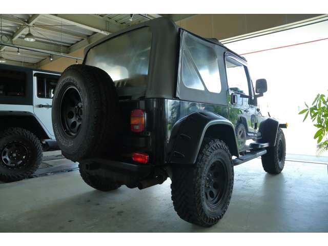 2005 Jeep Wrangler – thumbnail 3