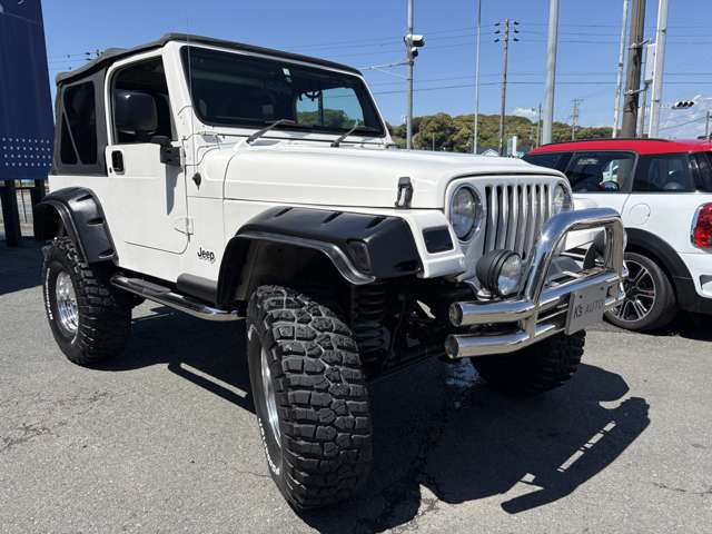 2004 Jeep Wrangler – thumbnail 2