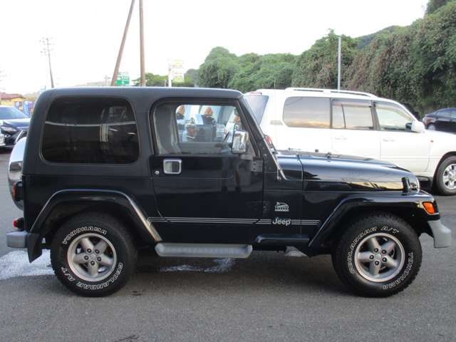 2005 Jeep Wrangler – thumbnail 4