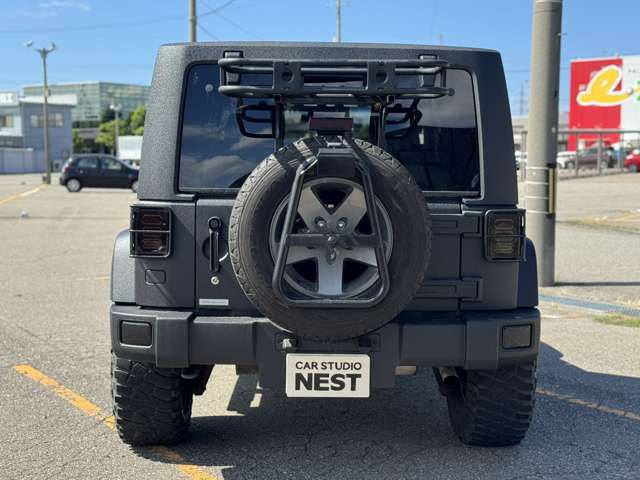 2011 Jeep Wrangler – thumbnail 4
