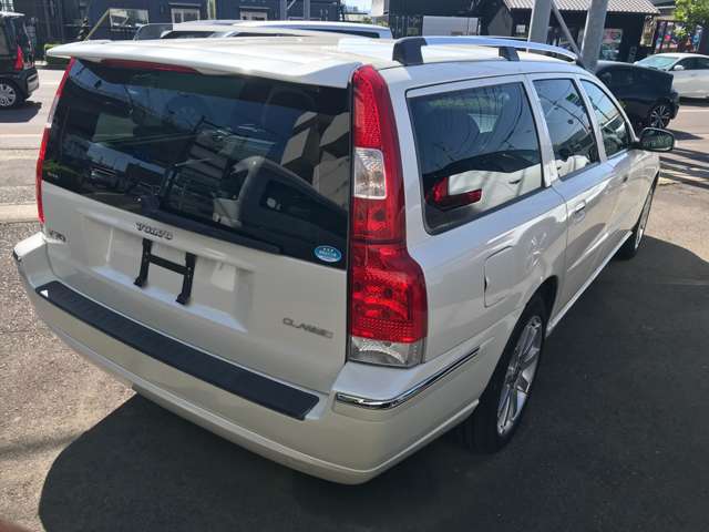 2007 Volvo V70 – thumbnail 2