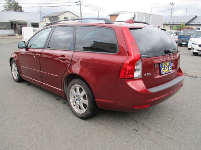 2010 Volvo V50 – thumbnail 4