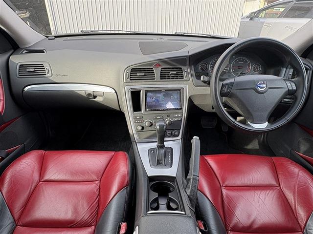 2005 Volvo V70 – thumbnail 2
