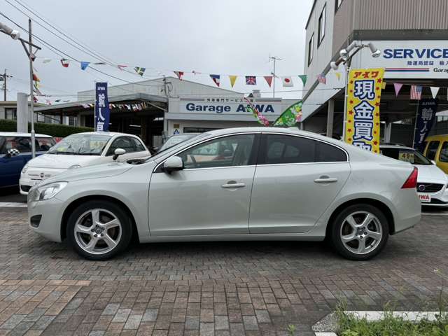 2011 Volvo S60 – thumbnail 2