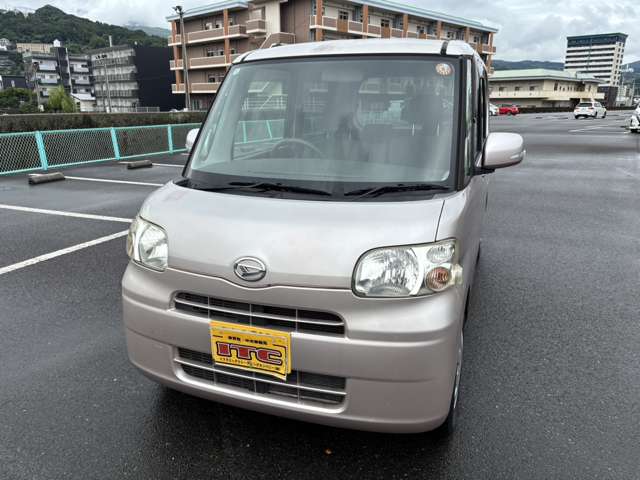 2010 Daihatsu Tanto – thumbnail 4