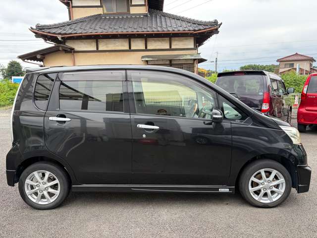 2011 Daihatsu Move – thumbnail 3
