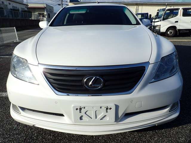 2007 Lexus LS – thumbnail 2