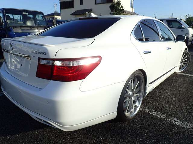 2007 Lexus LS – thumbnail 4
