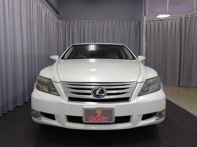 2010 Lexus LS Hybrid – thumbnail 4