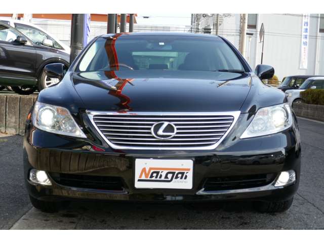 2009 Lexus LS – thumbnail 2