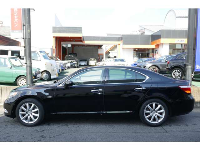 2009 Lexus LS – thumbnail 3