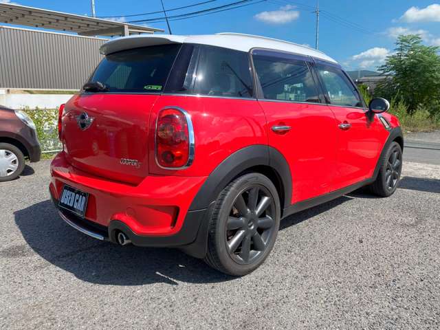 2011 MINI MINI Crossover – thumbnail 4